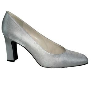 Vintage 90’s Stuart Weitzman Silver Metallic Pump Heels Sz 7.5